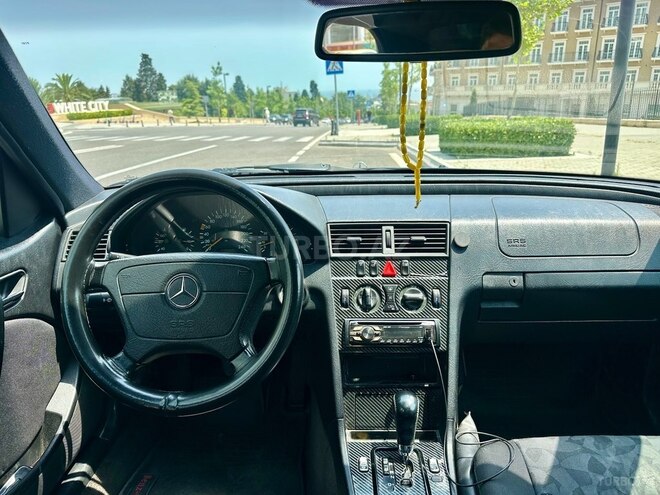 Mercedes C 200 2000, 322,000 km - 2.0 l - Bakı