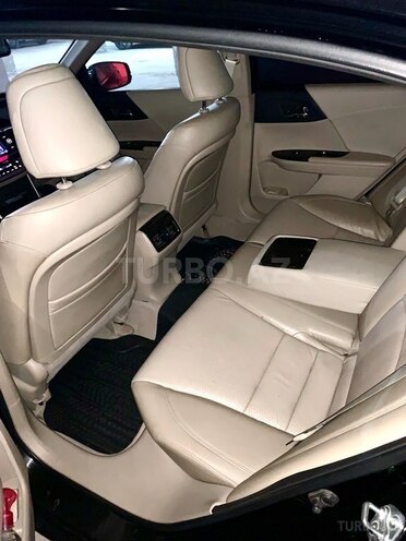 Honda Accord-11