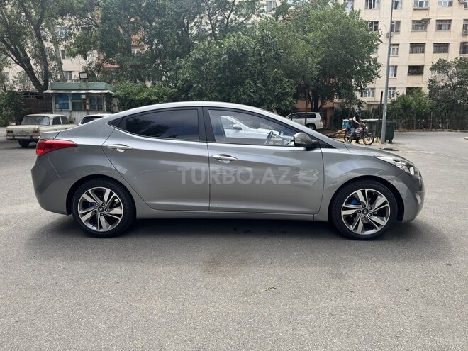 Hyundai Elantra 2012, 107,000 km - 1.6 l - Bakı