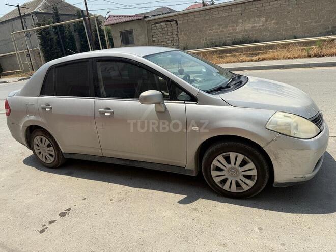 Nissan Tiida 2006, 240,000 km - 1.6 л - Bakı