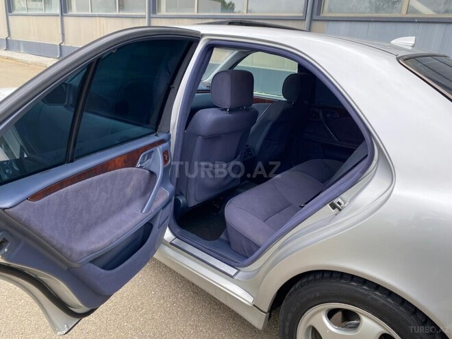 Mercedes E 240 1999, 315,000 km - 2.4 l - Tovuz