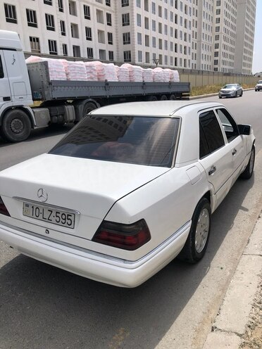 Mercedes E 200 d 1994, 488,000 km - 2.0 l - Beyləqan
