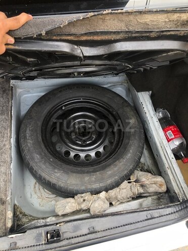 Mercedes E 200 d 1994, 488,000 km - 2.0 l - Beyləqan