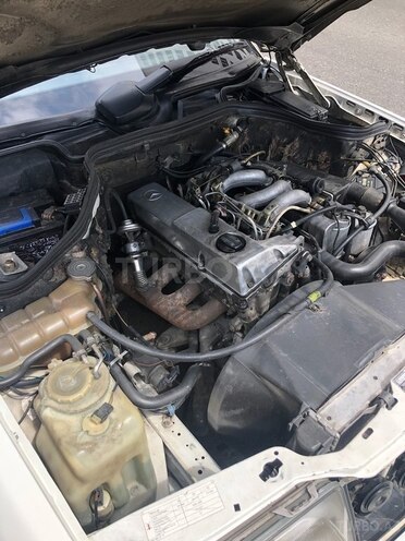 Mercedes E 200 d 1994, 488,000 km - 2.0 l - Beyləqan
