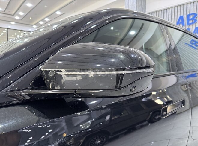 BMW 740-18