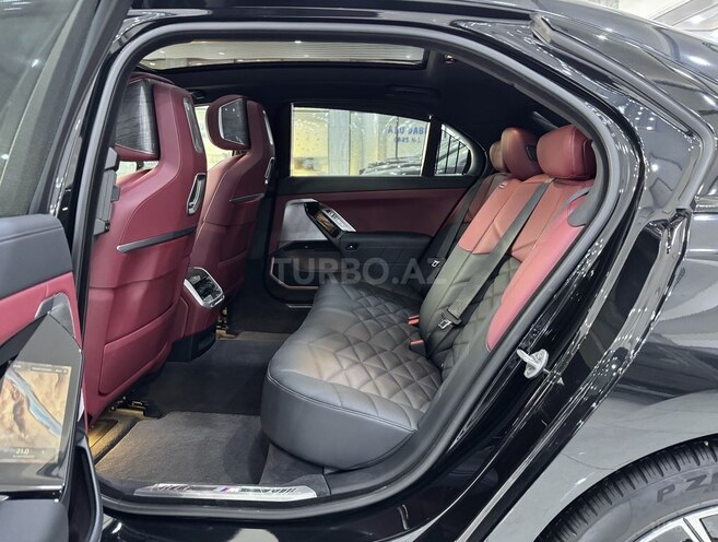 BMW 740-15