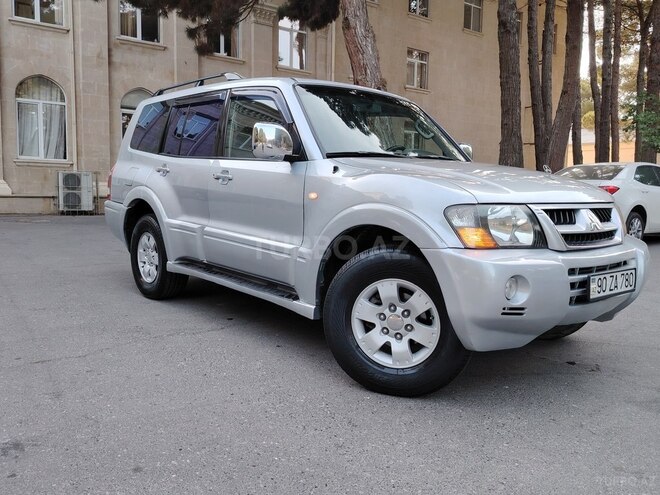 Mitsubishi Pajero 2005, 302 km - 3.0 l - Sumqayıt