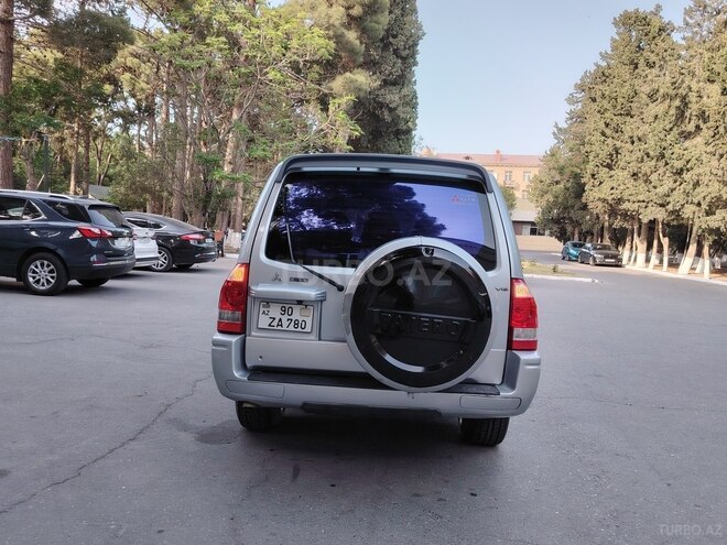 Mitsubishi Pajero 2005, 302 km - 3.0 l - Sumqayıt