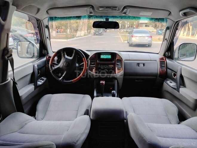 Mitsubishi Pajero 2005, 302 km - 3.0 l - Sumqayıt