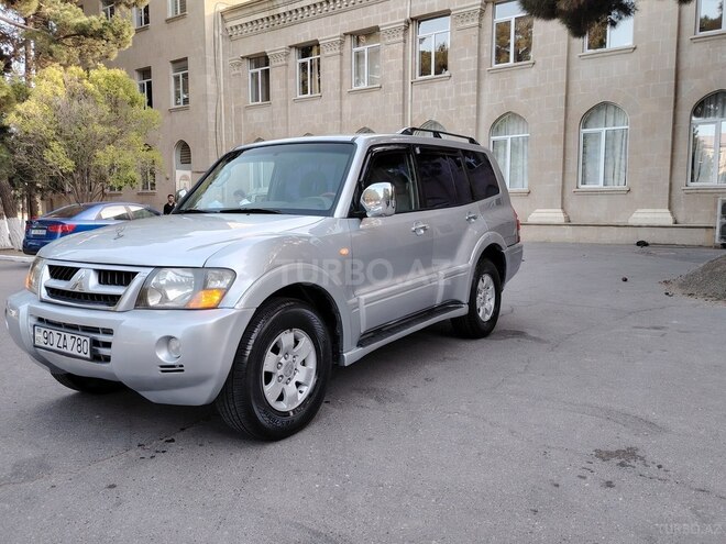 Mitsubishi Pajero 2005, 302 km - 3.0 l - Sumqayıt