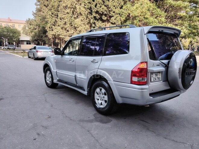 Mitsubishi Pajero 2005, 302 km - 3.0 l - Sumqayıt