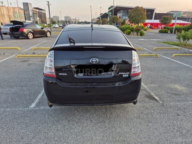 Toyota Prius-3