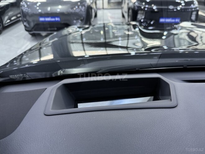 Lexus LX 500d-19