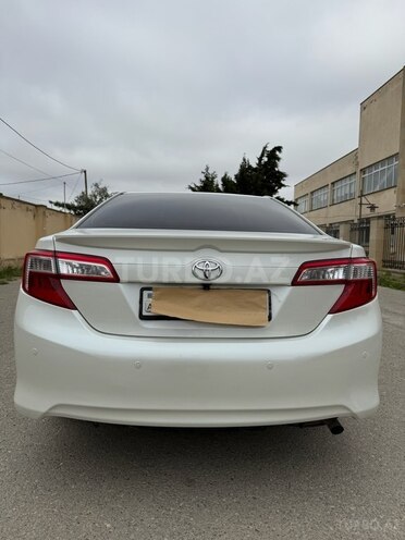 Toyota Camry-2