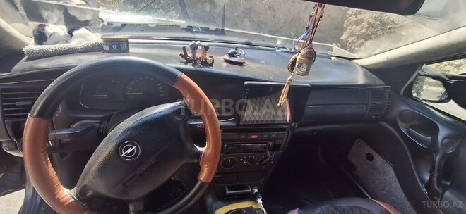 Opel Vectra 1996, 246,435 km - 1.6 l - Bakı