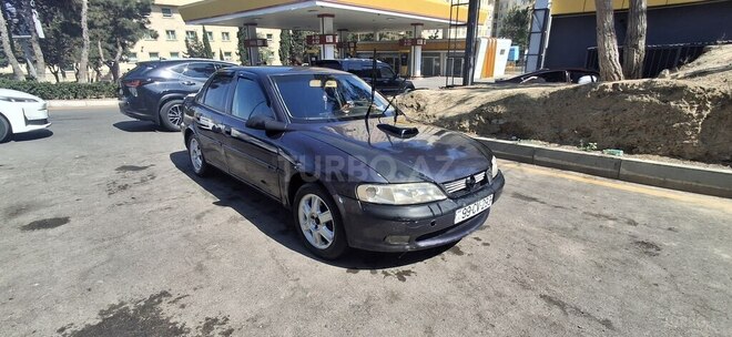 Opel Vectra 1996, 246,435 km - 1.6 l - Bakı