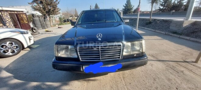 Mercedes E 250 1989, 258,000 km - 2.5 l - Salyan