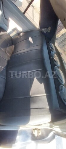 Mercedes E 250 1989, 258,000 km - 2.5 l - Salyan