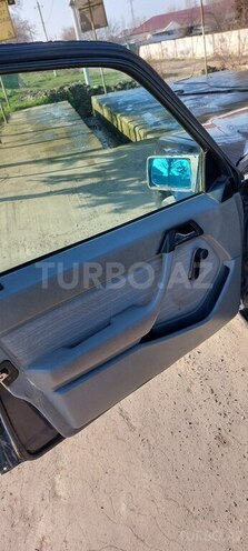 Mercedes E 250 1989, 258,000 km - 2.5 l - Salyan