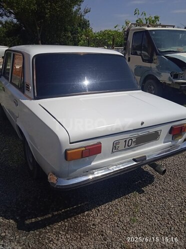 LADA (VAZ) 21011-3