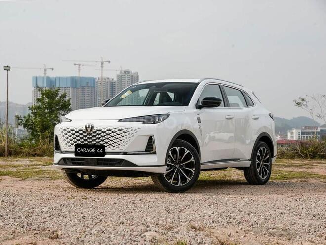 Changan CS 55 Plus 2025, 0 km - 1.5 l - Bakı