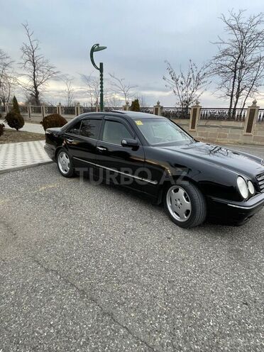 Mercedes E 320 2000, 381,850 km - 3.2 л - Tərtər