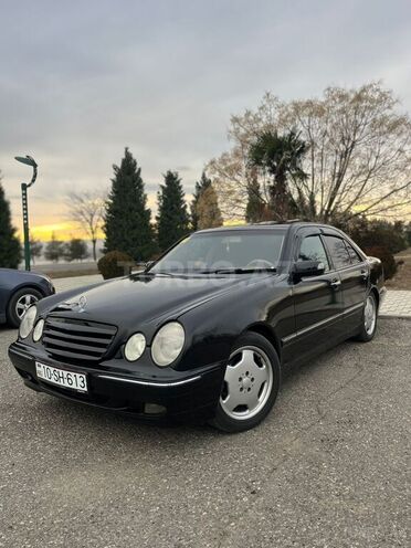 Mercedes E 320 2000, 381,850 km - 3.2 л - Tərtər