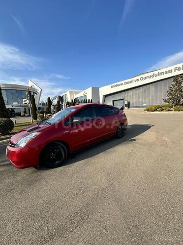Toyota Prius 2008, 275,358 km - 1.5 л - Tovuz