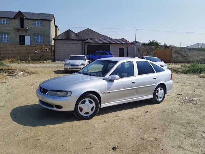 Opel Vectra 1999, 250,000 km - 1.6 l - Sumqayıt
