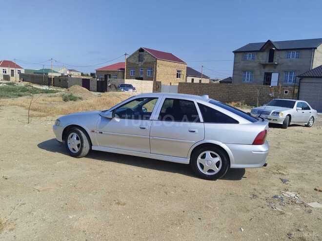 Opel Vectra 1999, 250,000 km - 1.6 l - Sumqayıt