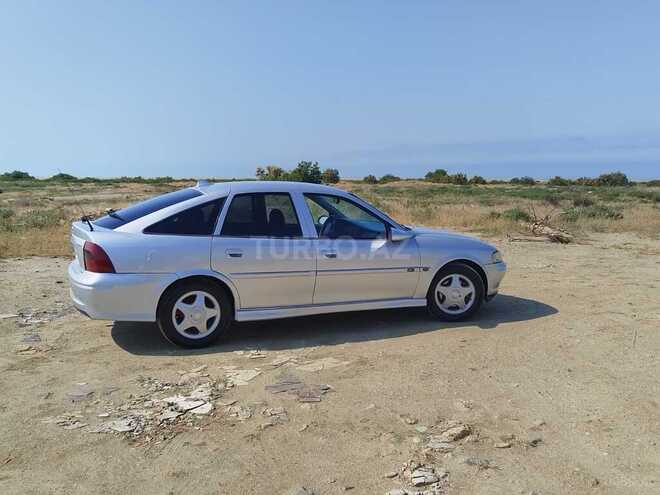 Opel Vectra 1999, 250,000 km - 1.6 l - Sumqayıt