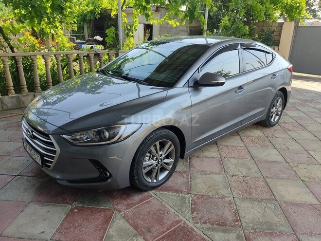 Hyundai Avante 2015, 170,971 km - 1.6 l - Neftçala