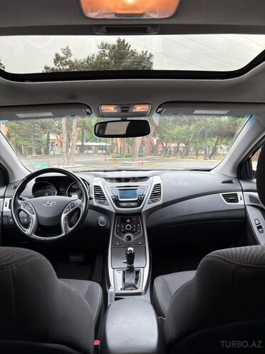 Hyundai Elantra 2015, 110,000 km - 1.8 l - Bakı