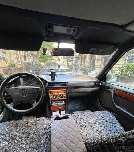 Mercedes E 220 1994, 496,000 km - 2.2 l - Bakı