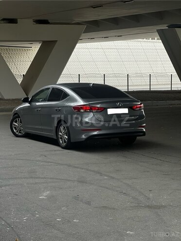 Hyundai Elantra 2018, 113,000 km - 2.0 л - Bakı