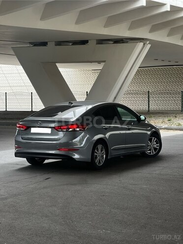 Hyundai Elantra 2018, 113,000 km - 2.0 л - Bakı