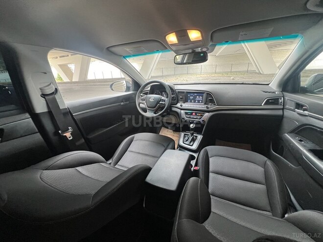 Hyundai Elantra 2018, 113,000 km - 2.0 л - Bakı