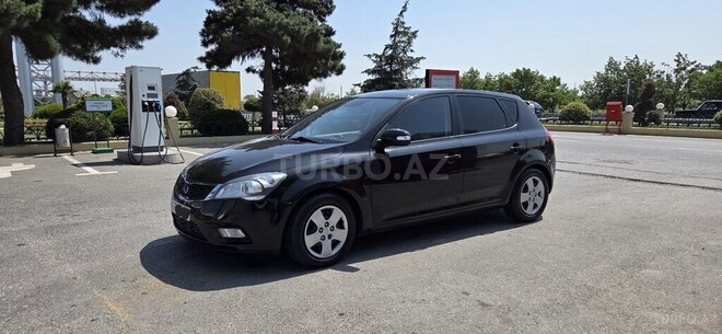 Kia Ceed 2010, 294,000 km - 1.6 л - Bakı