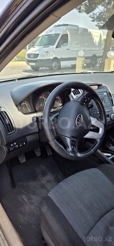 Kia Ceed 2010, 294,000 km - 1.6 л - Bakı