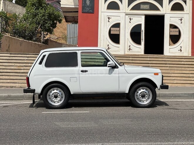 LADA (VAZ) Niva-2