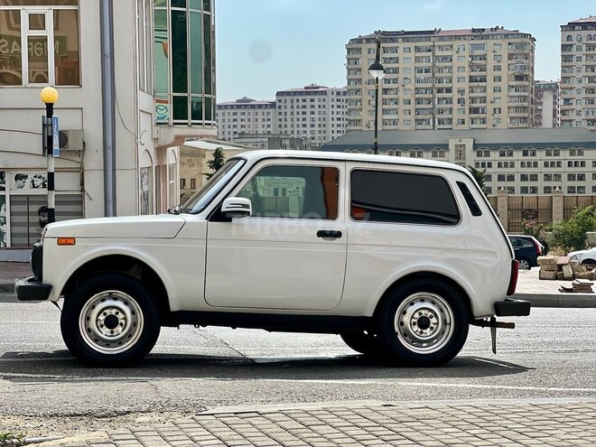 LADA (VAZ) Niva-3
