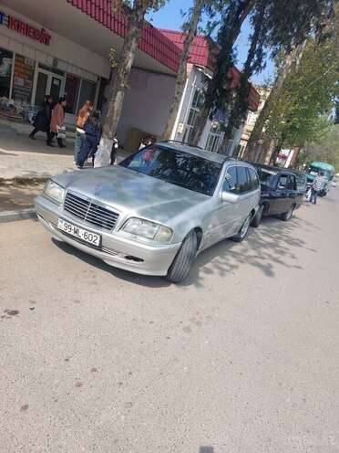 Mercedes C 200 1999, 123,456 km - 2.0 l - Qazax
