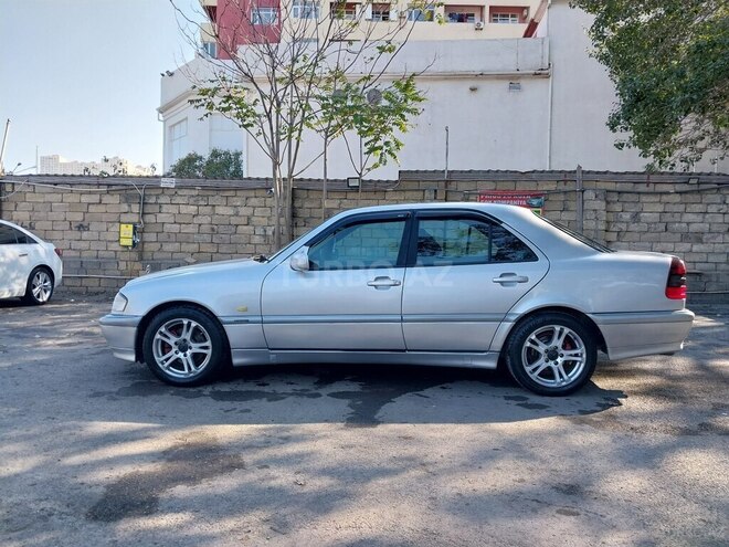 Mercedes C 180 1999, 380,000 km - 1.8 л - Bakı