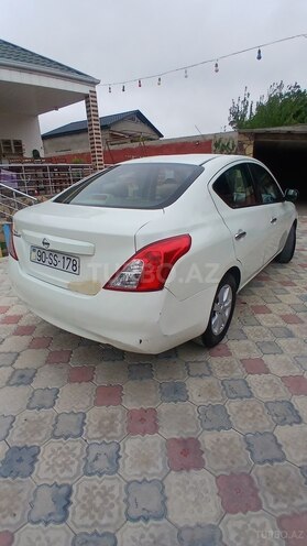 Nissan Sunny 2013, 230,000 km - 1.5 l - Bakı