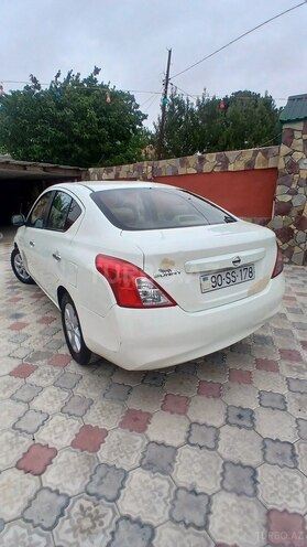 Nissan Sunny 2013, 230,000 km - 1.5 l - Bakı