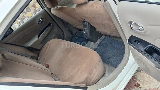 Nissan Sunny 2013, 230,000 km - 1.5 l - Bakı