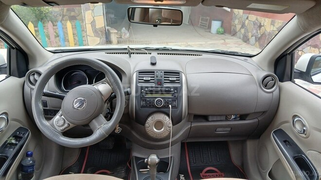 Nissan Sunny 2013, 230,000 km - 1.5 l - Bakı