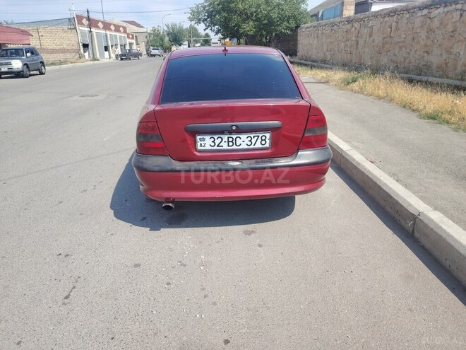 Opel Vectra 1996, 250,000 km - 1.6 l - Gəncə