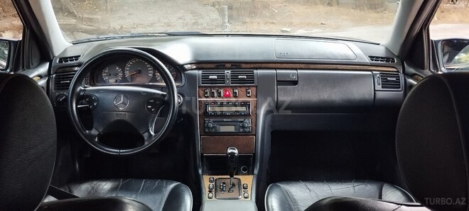 Mercedes E 320 2000, 303,907 km - 3.2 l - Bakı