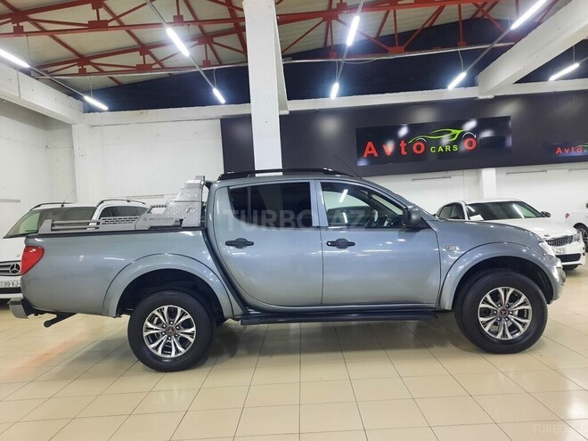 Mitsubishi L200-5